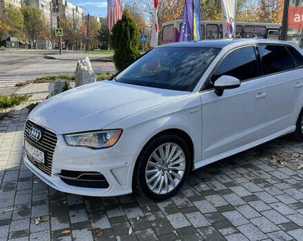 Белый Ауди A3 Sportback, объемом двигателя 1.4 л и пробегом 133 тыс. км за 15500 $, фото 2 на Automoto.ua
