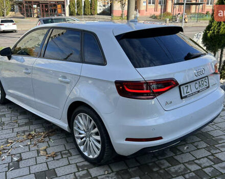Белый Ауди A3 Sportback, объемом двигателя 1.4 л и пробегом 133 тыс. км за 15500 $, фото 4 на Automoto.ua