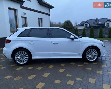 Белый Ауди A3 Sportback, объемом двигателя 1.4 л и пробегом 117 тыс. км за 16300 $, фото 5 на Automoto.ua