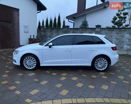 Белый Ауди A3 Sportback, объемом двигателя 1.4 л и пробегом 117 тыс. км за 16300 $, фото 1 на Automoto.ua