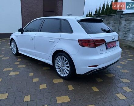 Белый Ауди A3 Sportback, объемом двигателя 1.4 л и пробегом 117 тыс. км за 16300 $, фото 9 на Automoto.ua