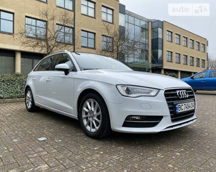 Білий Ауді A3 Sportback, об'ємом двигуна 2 л та пробігом 50 тис. км за 21000 $, фото 1 на Automoto.ua