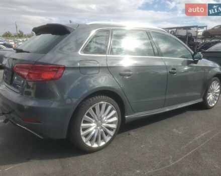 Серый Ауди A3 Sportback, объемом двигателя 1.4 л и пробегом 106 тыс. км за 2800 $, фото 2 на Automoto.ua