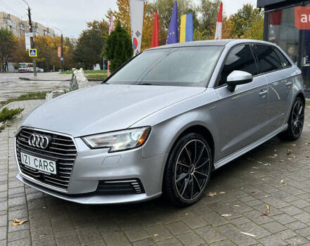 Серый Ауди A3 Sportback, объемом двигателя 1.4 л и пробегом 168 тыс. км за 17900 $, фото 2 на Automoto.ua