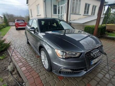 Ауди A3 Sportback 2015 в Тернополе на Automoto.ua Серый Ауди A3 Sportback, объемом двигателя 1.4 л и пробегом 92 тыс. км за 18300 $, фото 1 на Automoto.ua