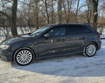 Серый Ауди A3 Sportback, объемом двигателя 1.4 л и пробегом 207 тыс. км за 16699 $, фото 1 на Automoto.ua