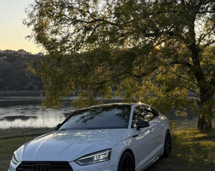 Белый Ауди A5 Sportback, объемом двигателя 2 л и пробегом 133 тыс. км за 25500 $, фото 1 на Automoto.ua