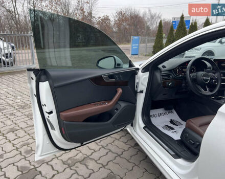 Белый Ауди A5 Sportback, объемом двигателя 2 л и пробегом 212 тыс. км за 19990 $, фото 14 на Automoto.ua