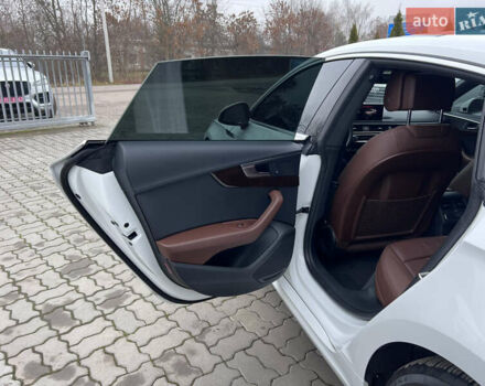 Белый Ауди A5 Sportback, объемом двигателя 2 л и пробегом 212 тыс. км за 19990 $, фото 45 на Automoto.ua