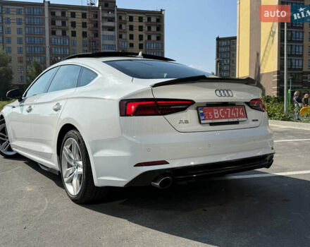 Белый Ауди A5 Sportback, объемом двигателя 2 л и пробегом 113 тыс. км за 29000 $, фото 7 на Automoto.ua
