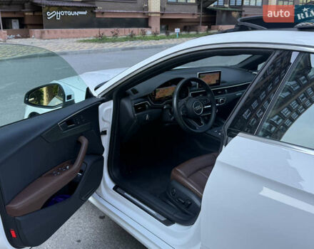 Белый Ауди A5 Sportback, объемом двигателя 2 л и пробегом 113 тыс. км за 29000 $, фото 10 на Automoto.ua