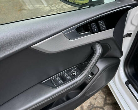 Белый Ауди A5 Sportback, объемом двигателя 2 л и пробегом 46 тыс. км за 31300 $, фото 7 на Automoto.ua