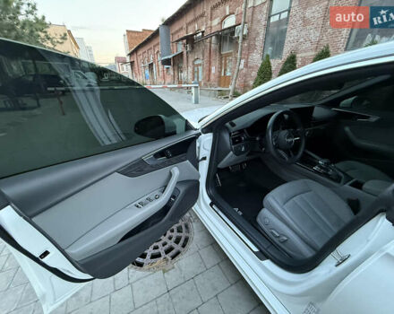Белый Ауди A5 Sportback, объемом двигателя 2 л и пробегом 118 тыс. км за 26500 $, фото 15 на Automoto.ua