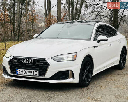 Белый Ауди A5 Sportback, объемом двигателя 1.98 л и пробегом 137 тыс. км за 23350 $, фото 1 на Automoto.ua