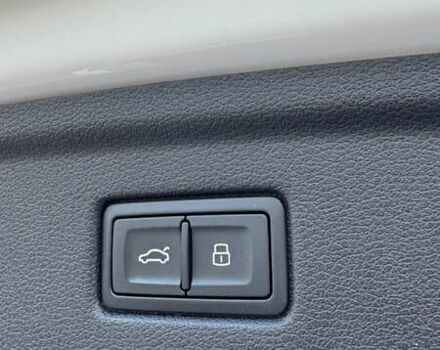 Белый Ауди A5 Sportback, объемом двигателя 2 л и пробегом 85 тыс. км за 37990 $, фото 15 на Automoto.ua