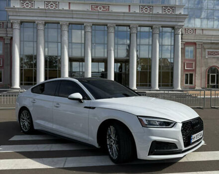 Белый Ауди A5 Sportback, объемом двигателя 2 л и пробегом 122 тыс. км за 32000 $, фото 1 на Automoto.ua
