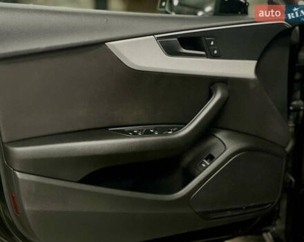 Черный Ауди A5 Sportback, объемом двигателя 2 л и пробегом 71 тыс. км за 24500 $, фото 11 на Automoto.ua