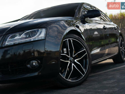 Ауді A5 Sportback 2010 у Ужгороді на Automoto.ua Чорний Ауді A5 Sportback, об'ємом двигуна 2 л та пробігом 188 тис. км за 12700 $, фото 1 на Automoto.ua