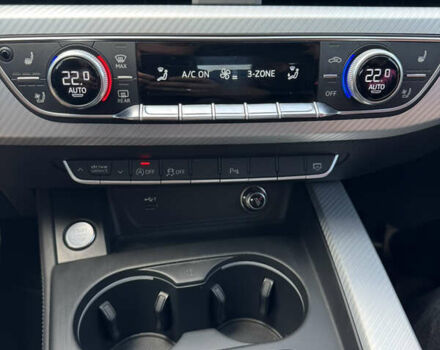 Серый Ауди A5 Sportback, объемом двигателя 2 л и пробегом 116 тыс. км за 27500 $, фото 10 на Automoto.ua