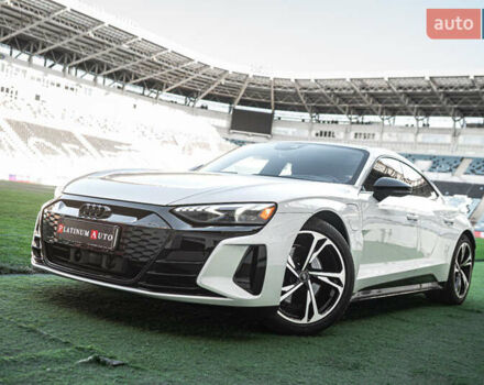 Білий Ауді e-tron GT, об'ємом двигуна 0 л та пробігом 2 тис. км за 56900 $, фото 3 на Automoto.ua