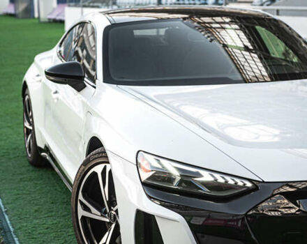 Білий Ауді e-tron GT, об'ємом двигуна 0 л та пробігом 2 тис. км за 56900 $, фото 7 на Automoto.ua