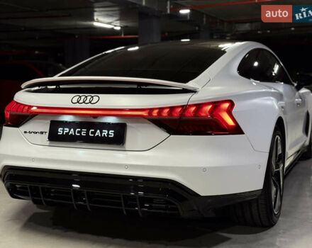 Белый Ауди e-tron GT, объемом двигателя 0 л и пробегом 13 тыс. км за 64000 $, фото 16 на Automoto.ua