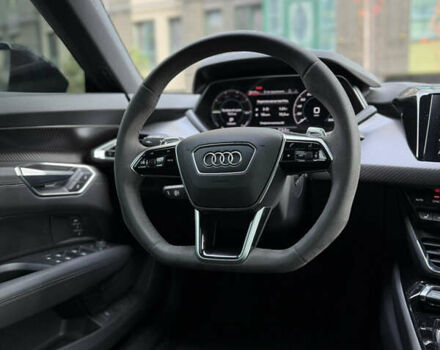 Черный Ауди e-tron GT, объемом двигателя 0 л и пробегом 31 тыс. км за 50000 $, фото 31 на Automoto.ua