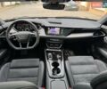 Черный Ауди e-tron GT, объемом двигателя 0 л и пробегом 30 тыс. км за 49999 $, фото 9 на Automoto.ua