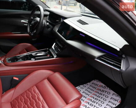 Черный Ауди e-tron GT, объемом двигателя 0 л и пробегом 28 тыс. км за 77900 $, фото 48 на Automoto.ua