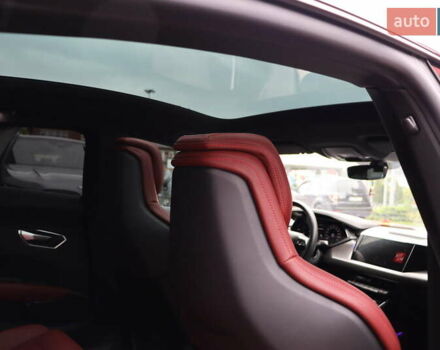 Черный Ауди e-tron GT, объемом двигателя 0 л и пробегом 28 тыс. км за 77900 $, фото 45 на Automoto.ua