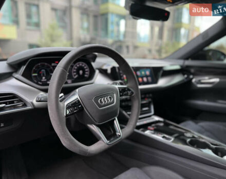 Черный Ауди e-tron GT, объемом двигателя 0 л и пробегом 31 тыс. км за 50000 $, фото 32 на Automoto.ua