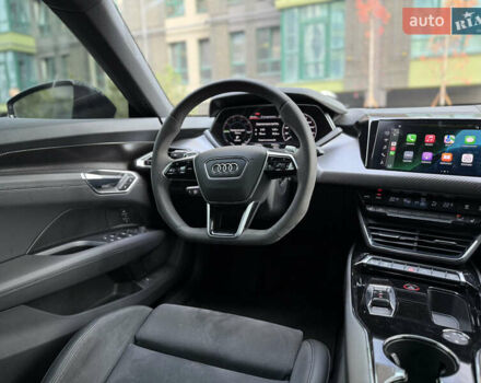Черный Ауди e-tron GT, объемом двигателя 0 л и пробегом 31 тыс. км за 50000 $, фото 29 на Automoto.ua