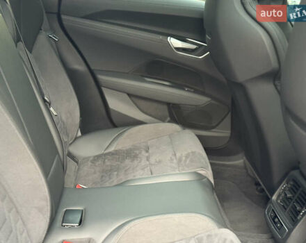 Черный Ауди e-tron GT, объемом двигателя 0 л и пробегом 31 тыс. км за 50000 $, фото 40 на Automoto.ua