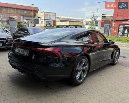 Черный Ауди e-tron GT, объемом двигателя 0 л и пробегом 33 тыс. км за 59900 $, фото 5 на Automoto.ua
