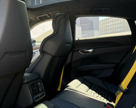 Черный Ауди e-tron GT, объемом двигателя 0 л и пробегом 63 тыс. км за 62500 $, фото 17 на Automoto.ua