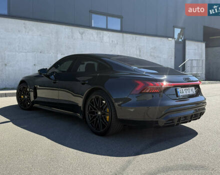 Черный Ауди e-tron GT, объемом двигателя 0 л и пробегом 63 тыс. км за 62500 $, фото 3 на Automoto.ua