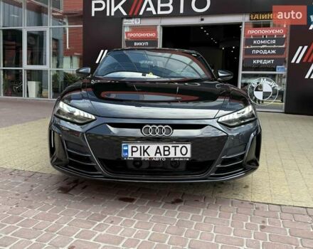 Черный Ауди e-tron GT, объемом двигателя 0 л и пробегом 33 тыс. км за 59900 $, фото 2 на Automoto.ua