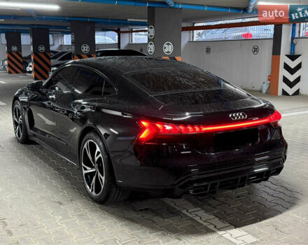 Черный Ауди e-tron GT, объемом двигателя 0 л и пробегом 65 тыс. км за 54500 $, фото 7 на Automoto.ua