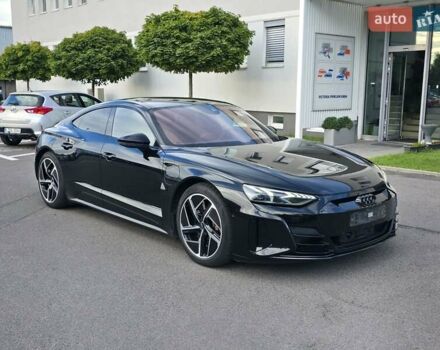 Черный Ауди e-tron GT, объемом двигателя 0 л и пробегом 72 тыс. км за 54500 $, фото 6 на Automoto.ua