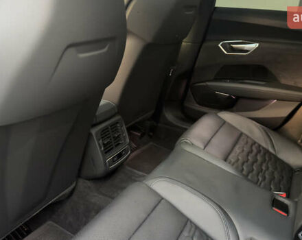 Ауди e-tron GT, объемом двигателя 0 л и пробегом 55 тыс. км за 49500 $, фото 16 на Automoto.ua