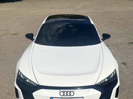 Ауди e-tron GT, объемом двигателя 0.39 л и пробегом 2 тыс. км за 62000 $, фото 1 на Automoto.ua