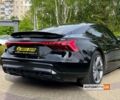 Серый Ауди e-tron GT, объемом двигателя 93 л и пробегом 2 тыс. км за 70900 $, фото 6 на Automoto.ua