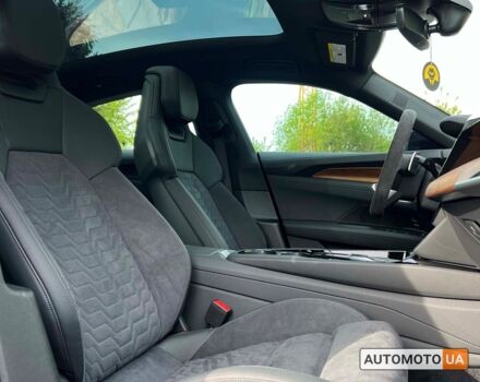 Серый Ауди e-tron GT, объемом двигателя 93 л и пробегом 2 тыс. км за 70900 $, фото 8 на Automoto.ua