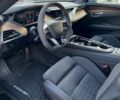 Серый Ауди e-tron GT, объемом двигателя 0 л и пробегом 20 тыс. км за 48999 $, фото 5 на Automoto.ua