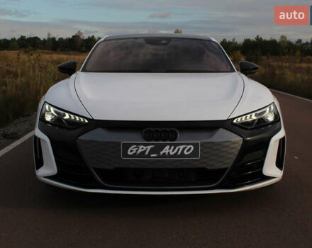 Серый Ауди e-tron GT, объемом двигателя 0 л и пробегом 43 тыс. км за 58800 $, фото 13 на Automoto.ua