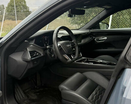 Сірий Ауді e-tron GT, об'ємом двигуна 0 л та пробігом 19 тис. км за 50000 $, фото 27 на Automoto.ua