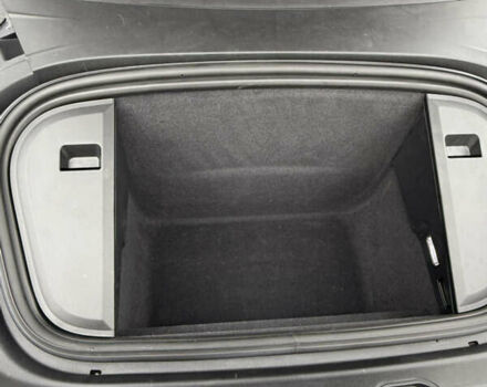 Сірий Ауді e-tron GT, об'ємом двигуна 0 л та пробігом 19 тис. км за 50000 $, фото 38 на Automoto.ua