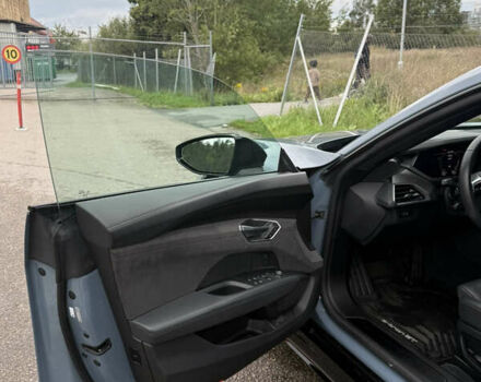 Сірий Ауді e-tron GT, об'ємом двигуна 0 л та пробігом 19 тис. км за 50000 $, фото 29 на Automoto.ua