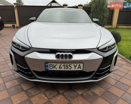 Серый Ауди e-tron GT, объемом двигателя 0 л и пробегом 68 тыс. км за 45500 $, фото 20 на Automoto.ua