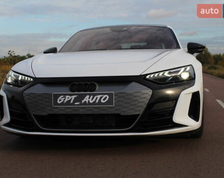 Серый Ауди e-tron GT, объемом двигателя 0 л и пробегом 43 тыс. км за 58800 $, фото 15 на Automoto.ua